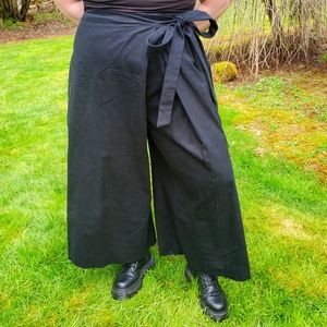 Banana Republic Factory, Organic Cotton Black Side Tie Wide Leg Pant, Size 16